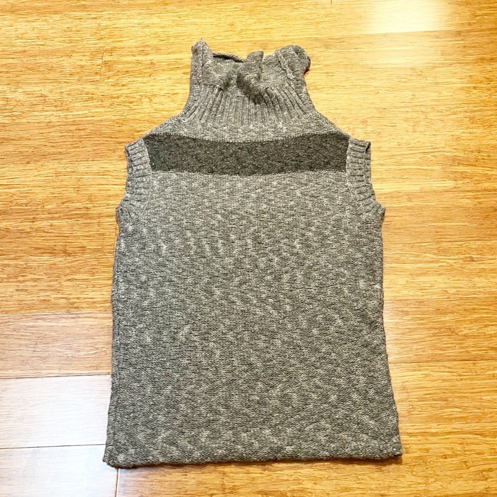 James Perse Los Angeles Gray & Black Sleeveless Turtleneck Sweater Vest | Medium
